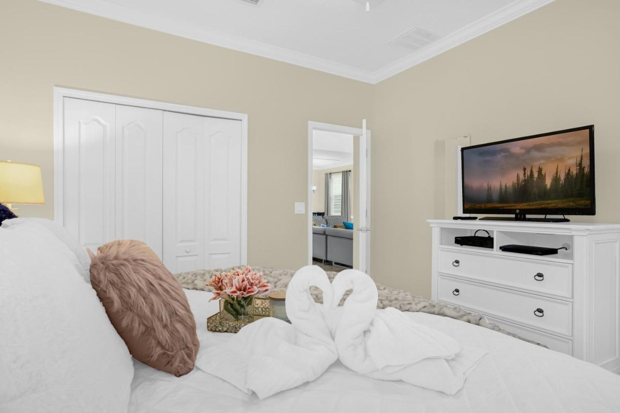 Light Yellow Lift Your Mood Near 5beds